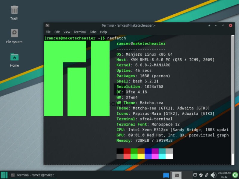 A screenshot showing an example desktop in Manjaro Linux.
