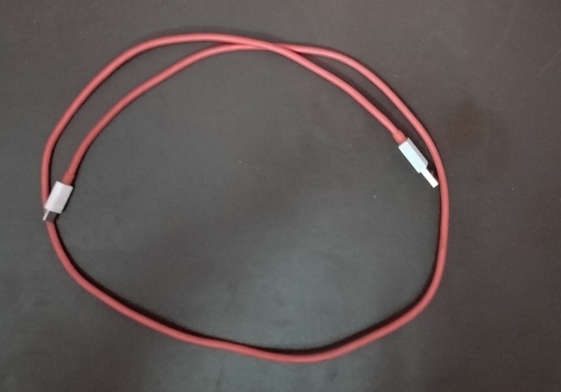 OnePlus SuperVOOC charging cable for Android smartphones.
